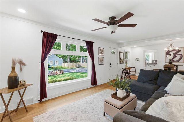 5213 Rosewood Drive, Roeland Park, KS 66205