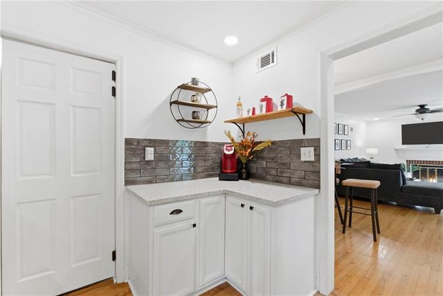 5213 Rosewood Drive, Roeland Park, KS 66205