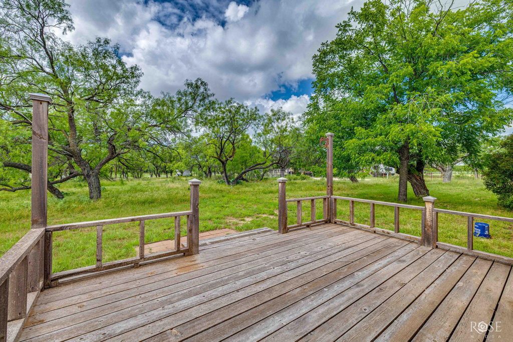 Image 23 of property listing at 12315 Dove Creek Lane West, San Angelo, TX 76904