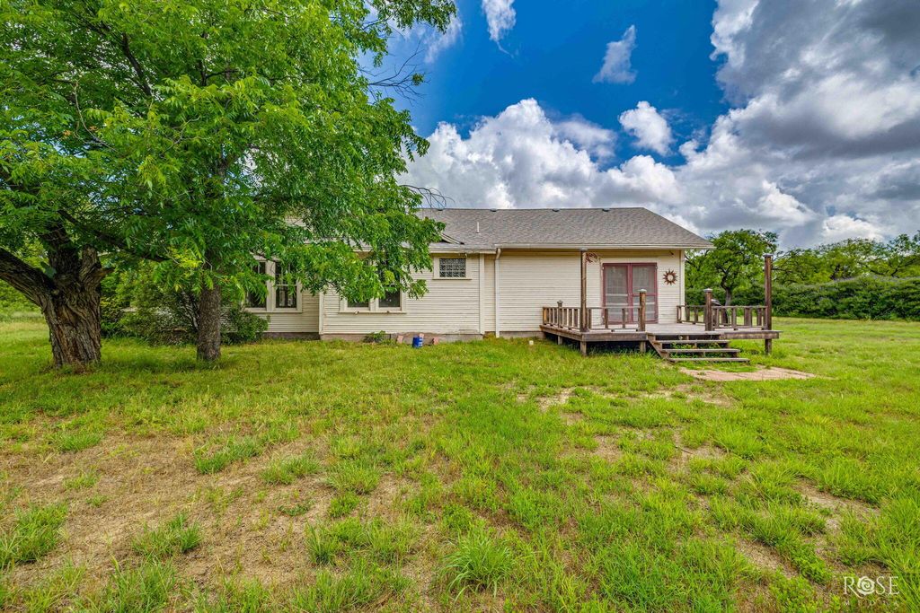 Image 25 of property listing at 12315 Dove Creek Lane West, San Angelo, TX 76904