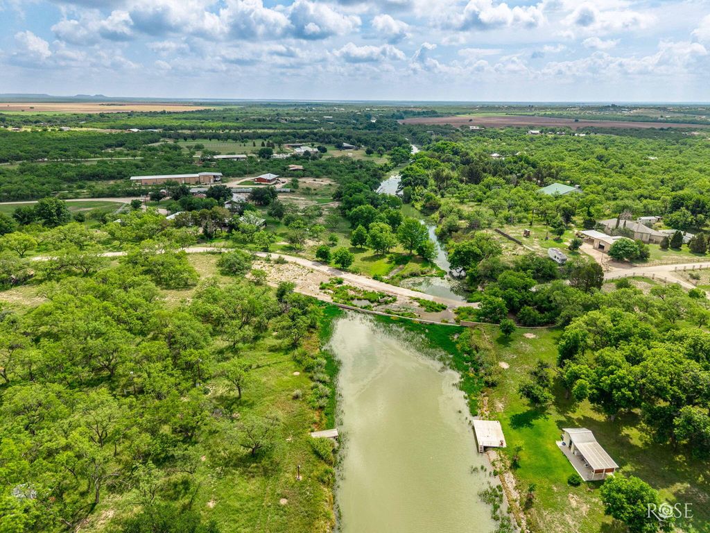 Image 33 of property listing at 12315 Dove Creek Lane West, San Angelo, TX 76904