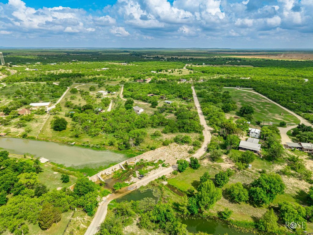 Image 38 of property listing at 12315 Dove Creek Lane West, San Angelo, TX 76904