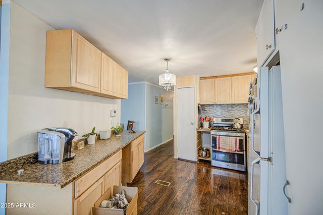 15601 N 19th Avenue 197, Phoenix, AZ 85023