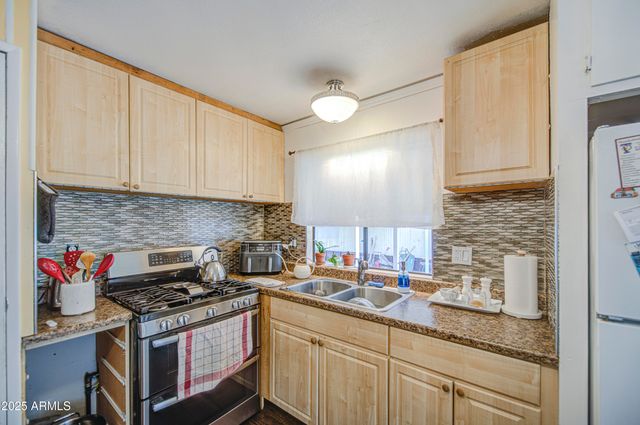 15601 N 19th Avenue 197, Phoenix, AZ 85023