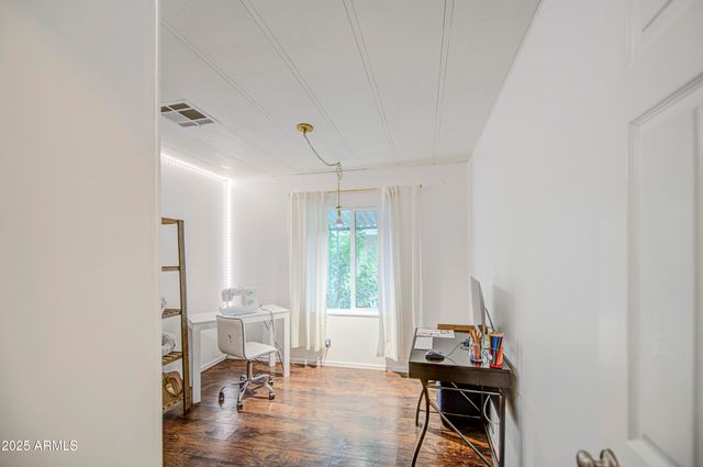 15601 N 19th Avenue 197, Phoenix, AZ 85023