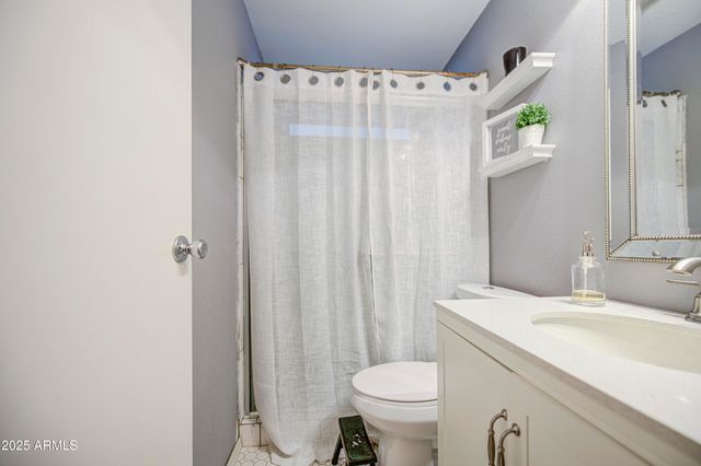 15601 N 19th Avenue 197, Phoenix, AZ 85023