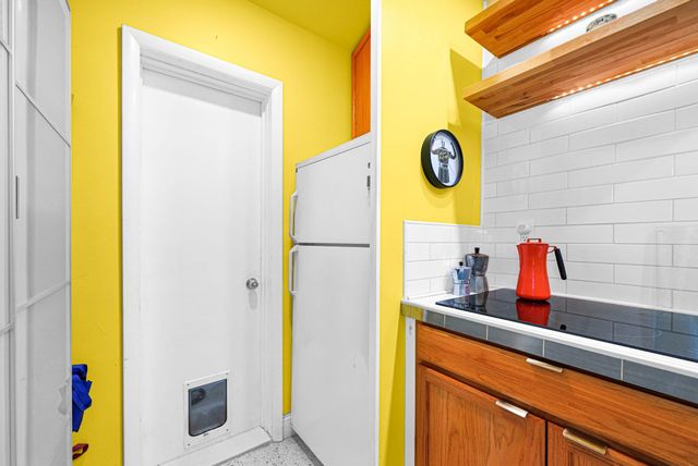 2204 NW 3rd Ave, Wilton Manors, FL 33311