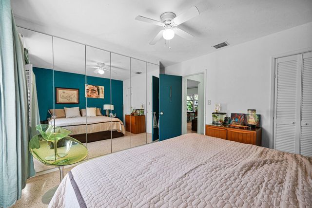 2204 NW 3rd Ave, Wilton Manors, FL 33311