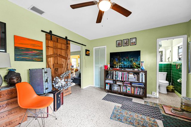 2204 NW 3rd Ave, Wilton Manors, FL 33311