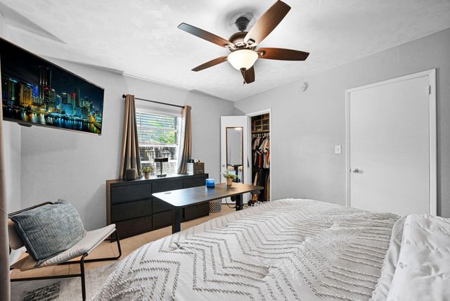 2204 NW 3rd Ave, Wilton Manors, FL 33311