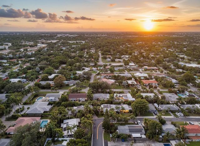 2204 NW 3rd Ave, Wilton Manors, FL 33311