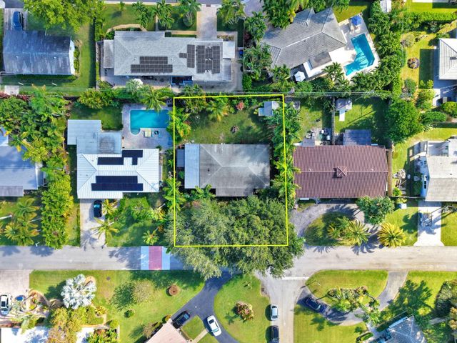 2204 NW 3rd Ave, Wilton Manors, FL 33311