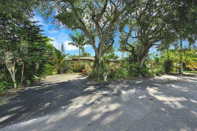 2204 NW 3rd Ave, Wilton Manors, FL 33311