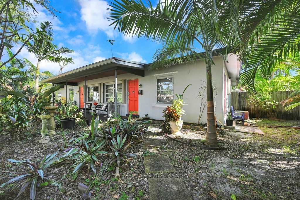 2204 NW 3rd Ave, Wilton Manors, FL 33311