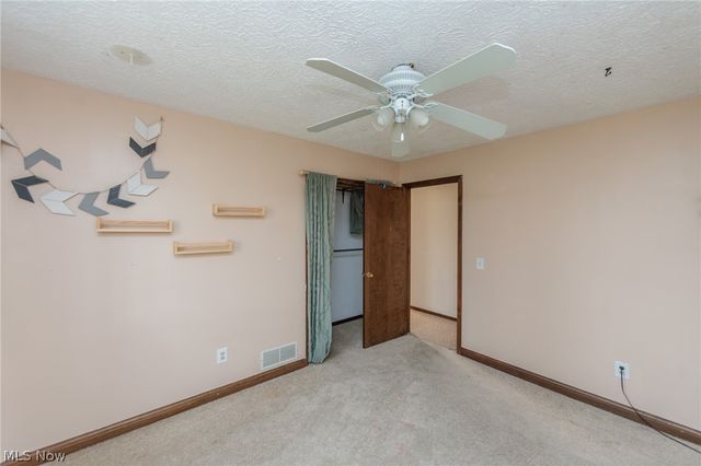 1010 Royal Drive, Amherst, OH 44001