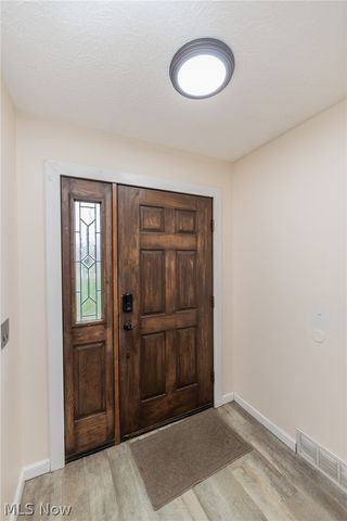 1010 Royal Drive, Amherst, OH 44001