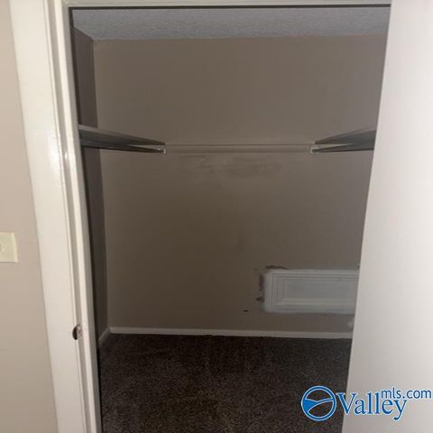 2706 Lantern Walk B, Huntsville, AL 35803