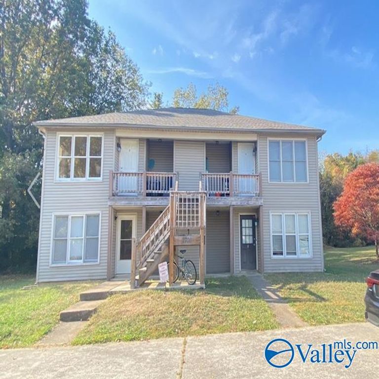 2706 Lantern Walk B, Huntsville, AL 35803