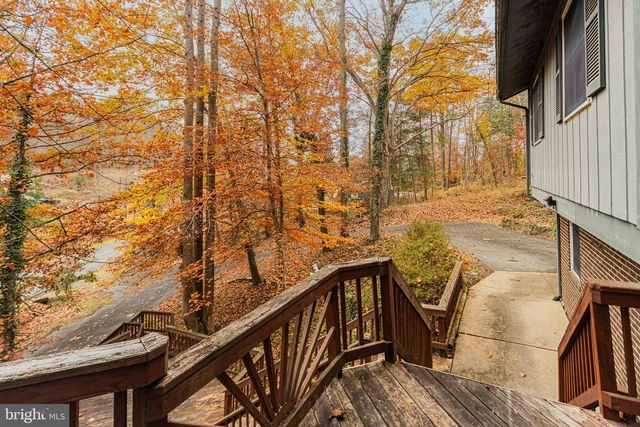 2018 FARRAGUT DR, Stafford, VA 22554