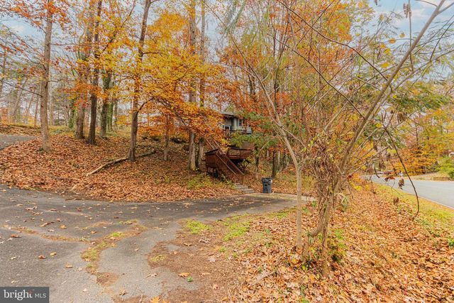 2018 FARRAGUT DR, Stafford, VA 22554