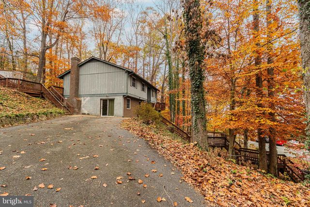 2018 FARRAGUT DR, Stafford, VA 22554