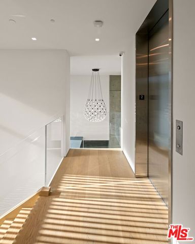 1140 Summit Drive, Beverly Hills, CA 90210