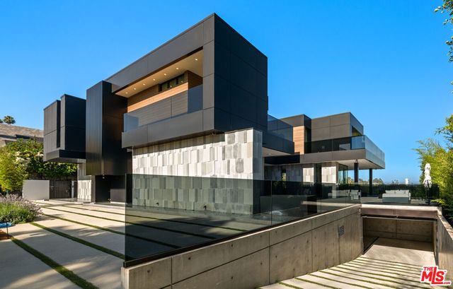 1140 Summit Drive, Beverly Hills, CA 90210