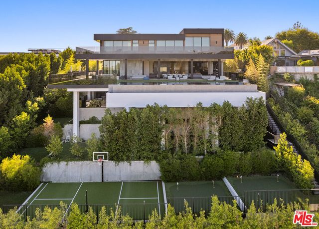 1140 Summit Drive, Beverly Hills, CA 90210
