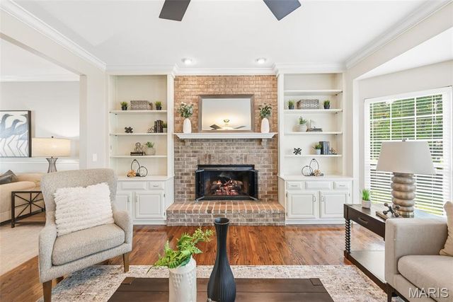2412 Parkmoor Court, Des Peres, MO 63021
