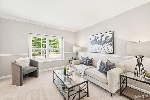 2412 Parkmoor Court, Des Peres, MO 63021