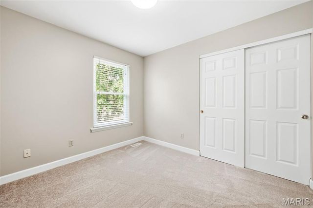 2412 Parkmoor Court, Des Peres, MO 63021