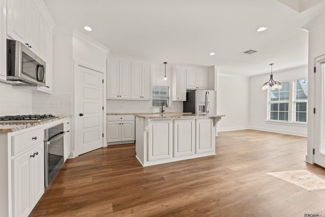 557 Warbler Crossing Ave, Baton Rouge, LA 70810