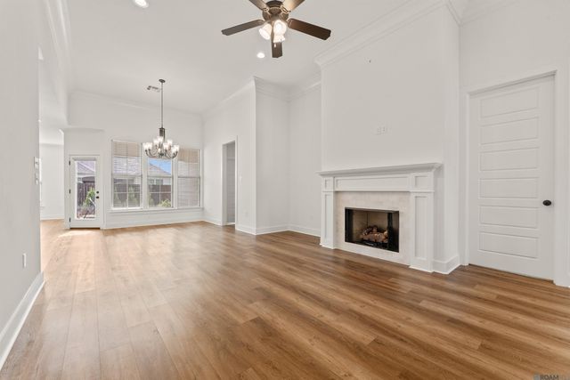 557 Warbler Crossing Ave, Baton Rouge, LA 70810