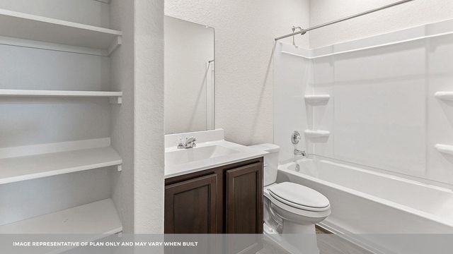 25517 Farmers Crop LN, Elgin, TX 78621