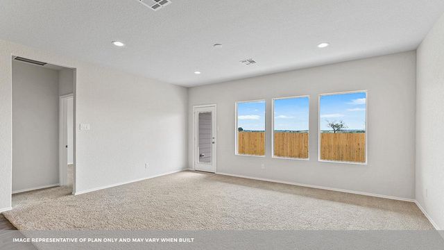 25517 Farmers Crop LN, Elgin, TX 78621