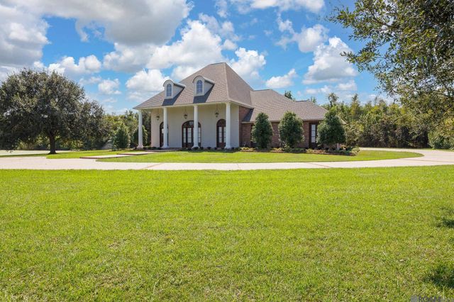 2311 Laurel Lakes Ave, Baton Rouge, LA 70820