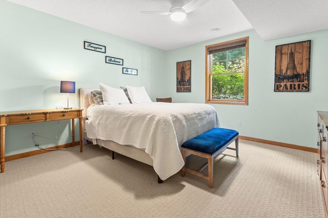 7021 Waterstone Lane, Woodbury, MN 55125