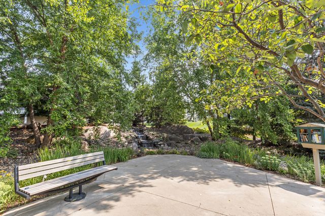 7021 Waterstone Lane, Woodbury, MN 55125