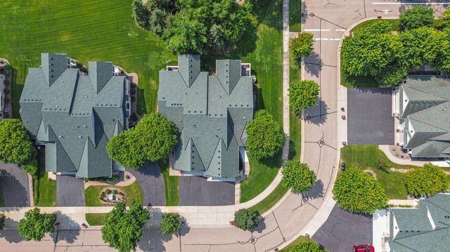 7021 Waterstone Lane, Woodbury, MN 55125