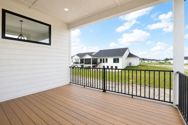 17303 Brookview Drive, Urbandale, IA 50263