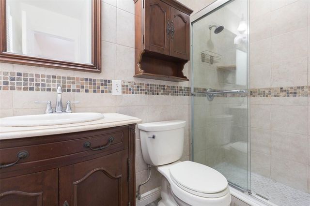 6710 MORNAY CIRCLE, Tampa, FL 33615