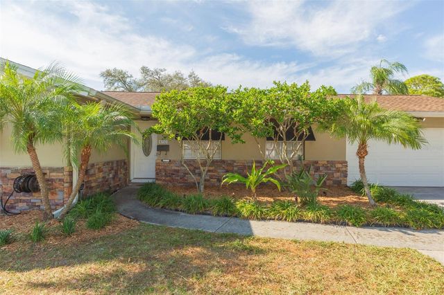 6710 MORNAY CIRCLE, Tampa, FL 33615