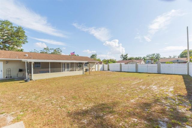 6710 MORNAY CIRCLE, Tampa, FL 33615