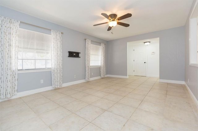 6710 MORNAY CIRCLE, Tampa, FL 33615