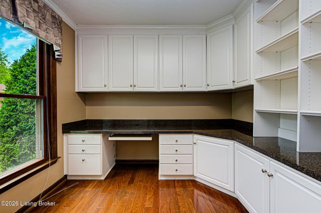 10216 Westwego Pl, Jeffersontown, KY 40299