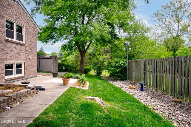 10216 Westwego Pl, Jeffersontown, KY 40299