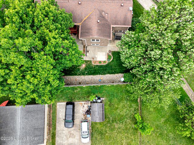 10216 Westwego Pl, Jeffersontown, KY 40299
