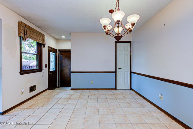 10216 Westwego Pl, Jeffersontown, KY 40299