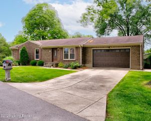 10216 Westwego Pl, Jeffersontown, KY 40299
