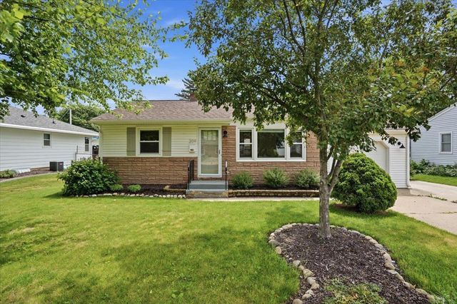 209 N Marietta Street, Verona, WI 53593